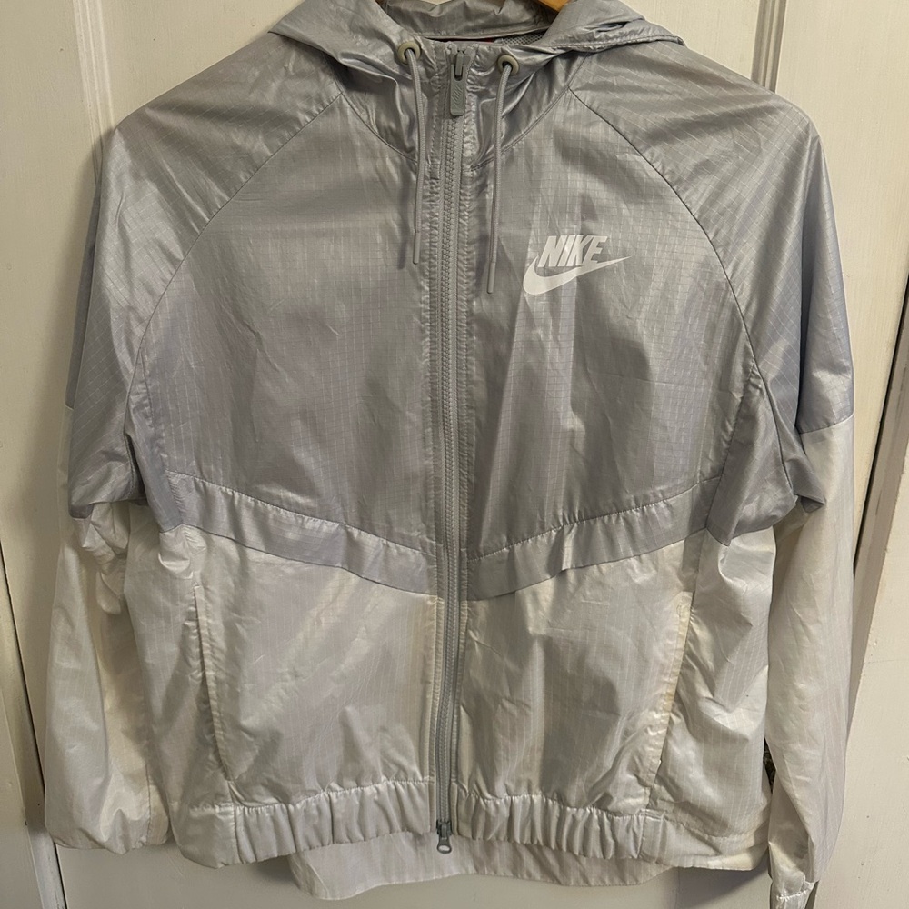 Nike Women's Windrunner jacket